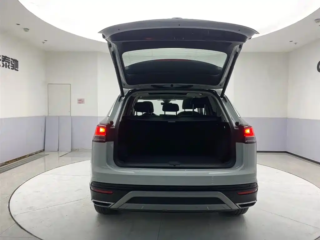 Volkswagen Tayron 2024 330TSI 2WD Luxury Plus Advanced фото 29