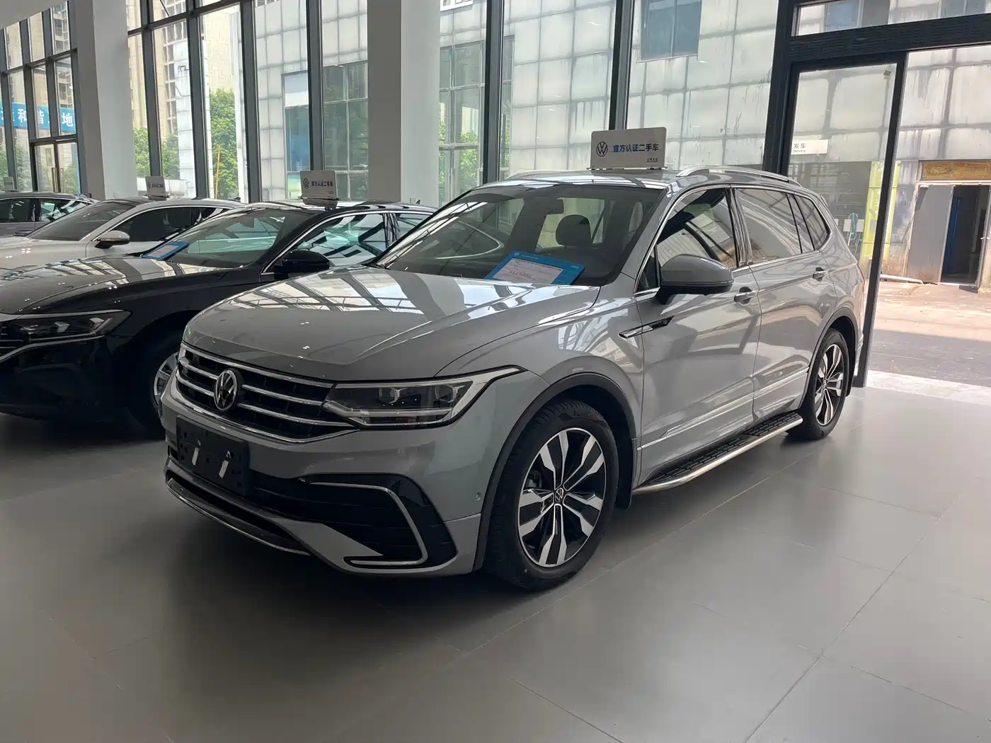 Volkswagen Tiguan L 2022 330TSI Auto 2WD R-Line Premium Edition