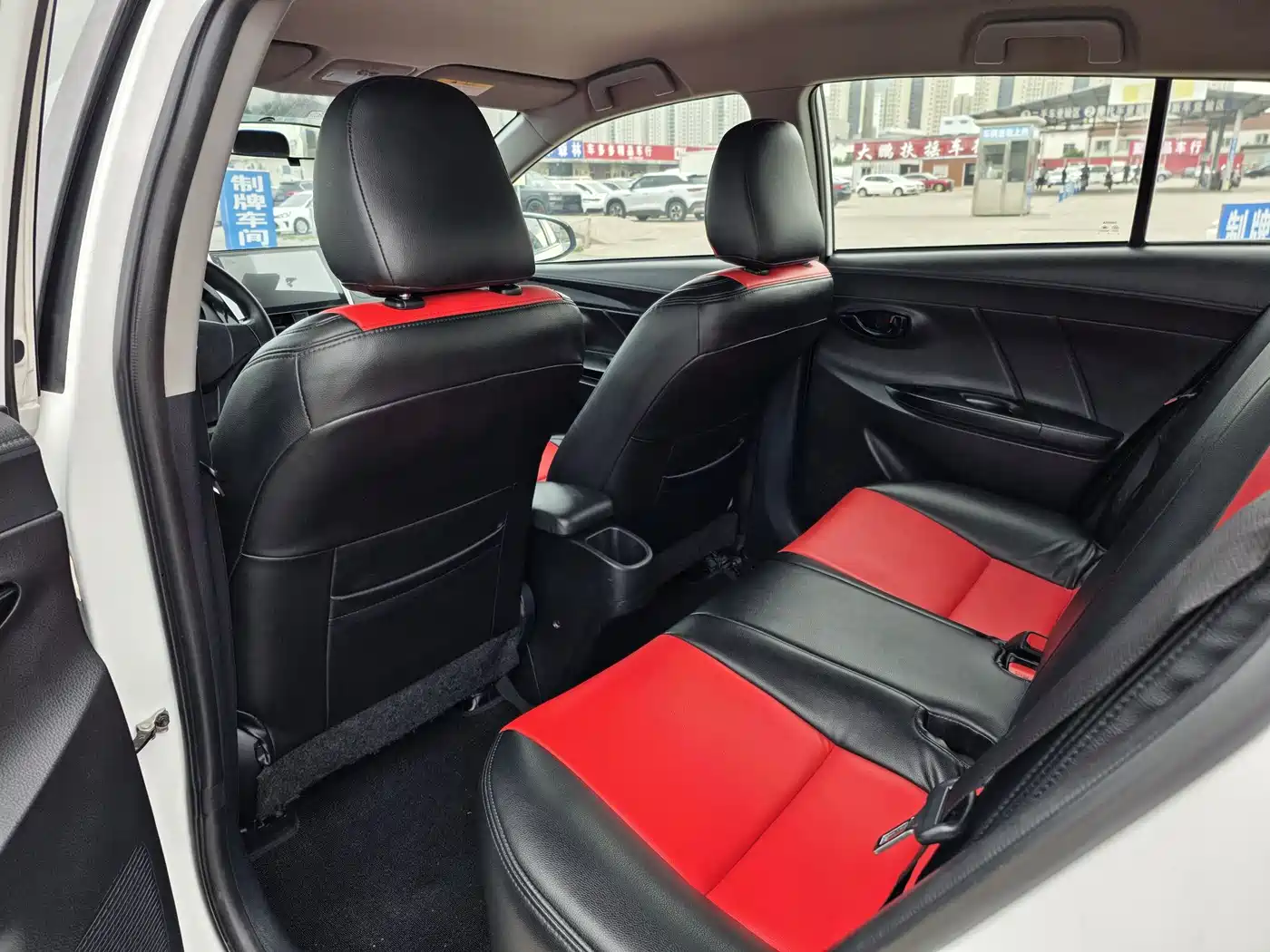 Toyota YARiS L Zhi Xuan 2016 Facelift 1.5E CVT Charming Edition фото 8