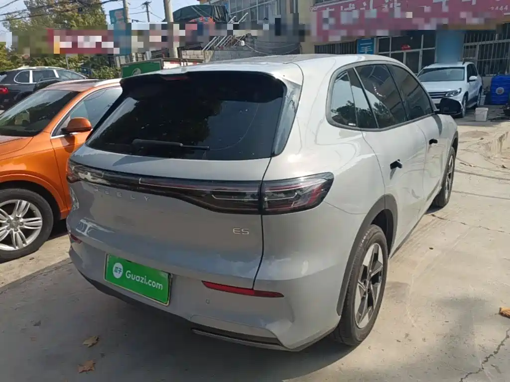 Фото 7 - Geely Galaxy Galaxy E5