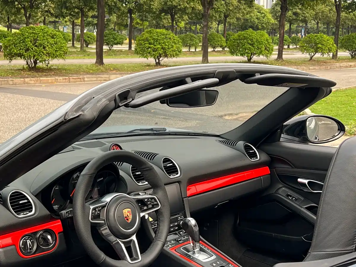 Porsche 718 2016 Boxster 2.0T фото 12