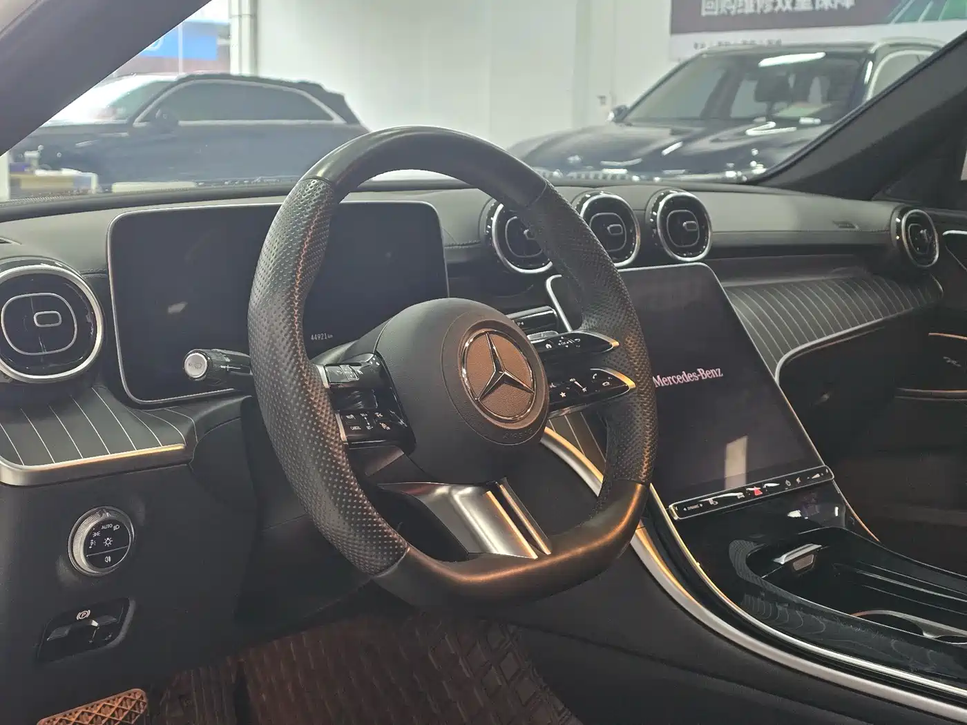 Mercedes-Benz C-Class 2023 C 200 L Sport фото 4