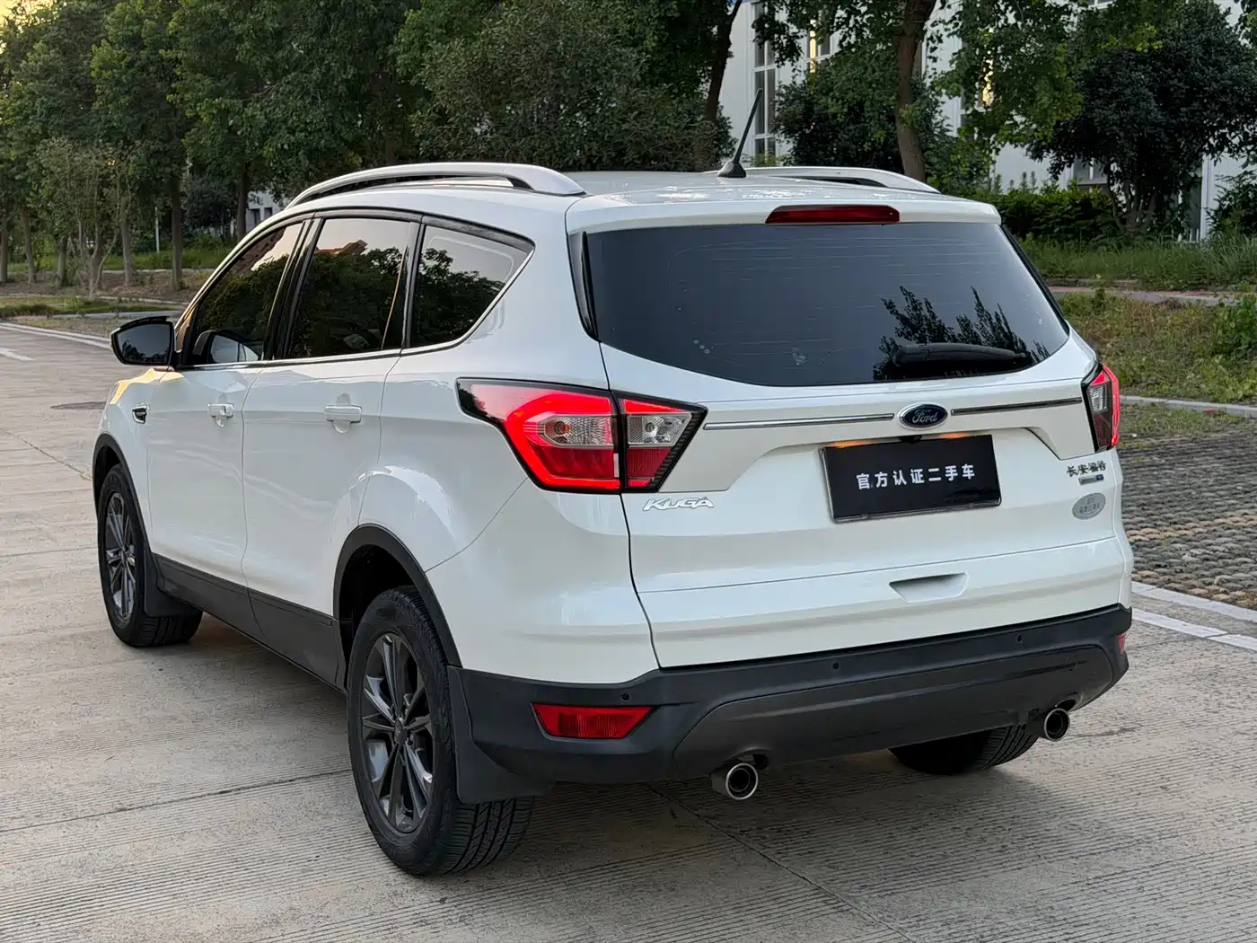 Ford Kuga 2020 2019 EcoBoost 180 2WD Platinum Wing Edition China VI