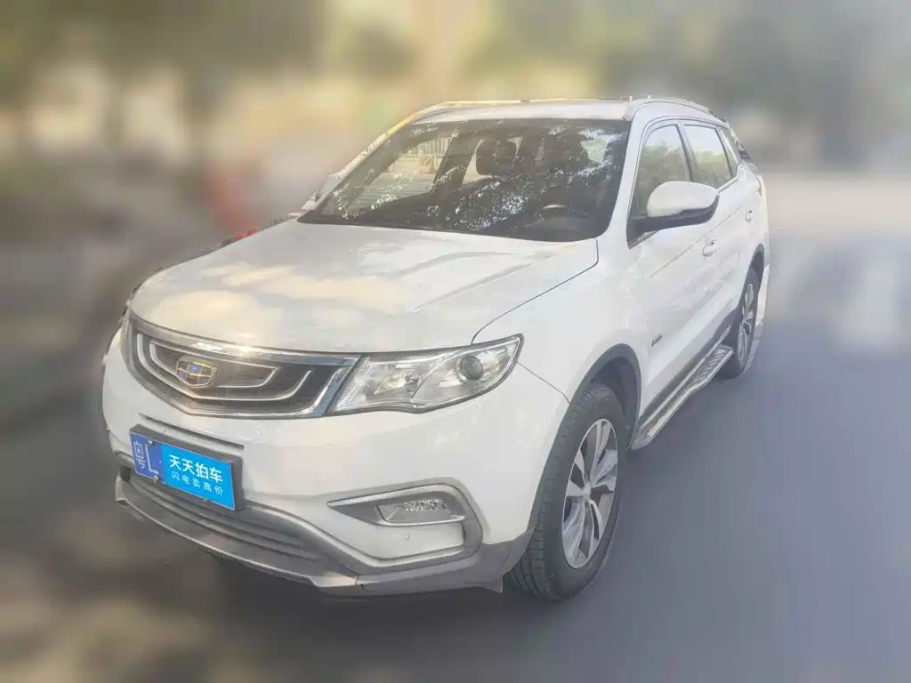 Фото 1 - Geely Atlas