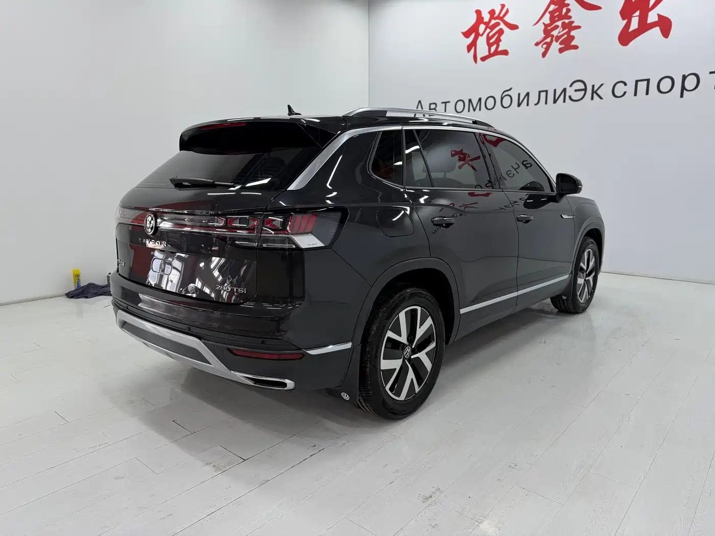 Volkswagen Tayron 2023 280TSI 2WD Luxury Plus Advanced Edition фото 6