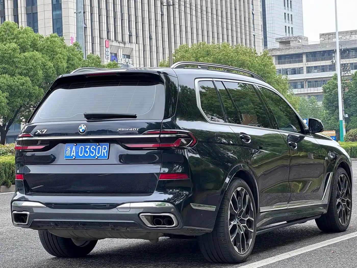 BMW X7 2023 xDrive40i Executive M Sport Package фото 6