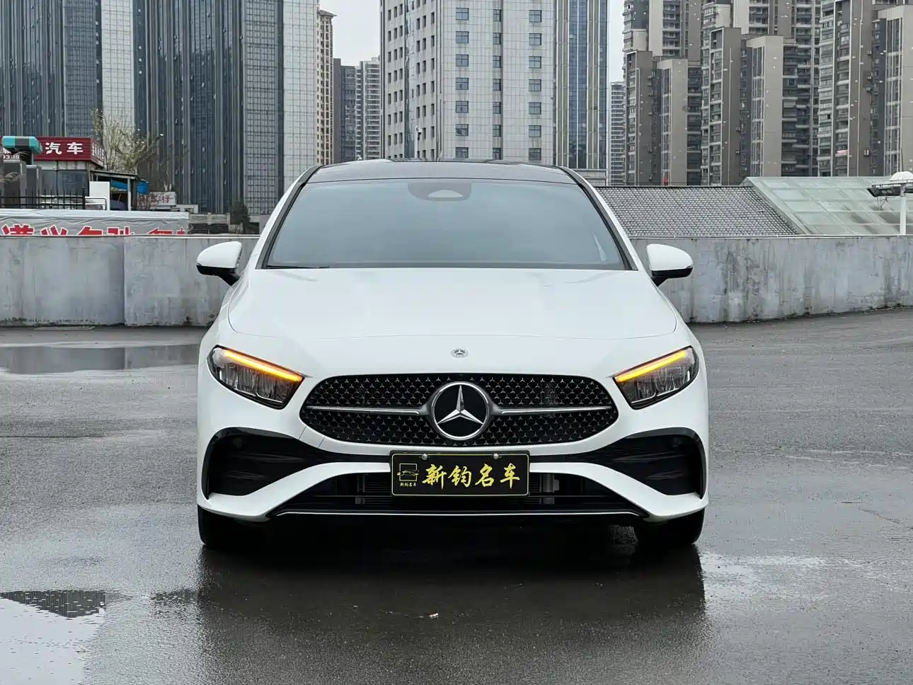 Mercedes-Benz A-Class 2025 A 200 L Fashion Edition фото 2
