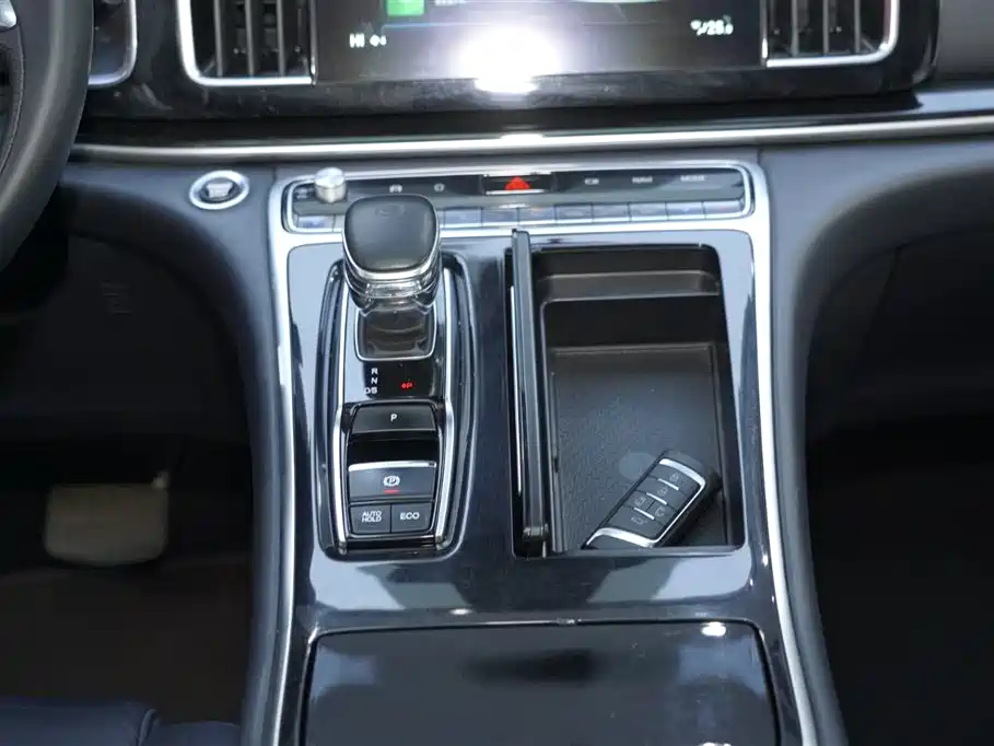GAC Trumpchi Trumpchi M8 2021 Leading Show Series 390T Ultimate Edition фото 18