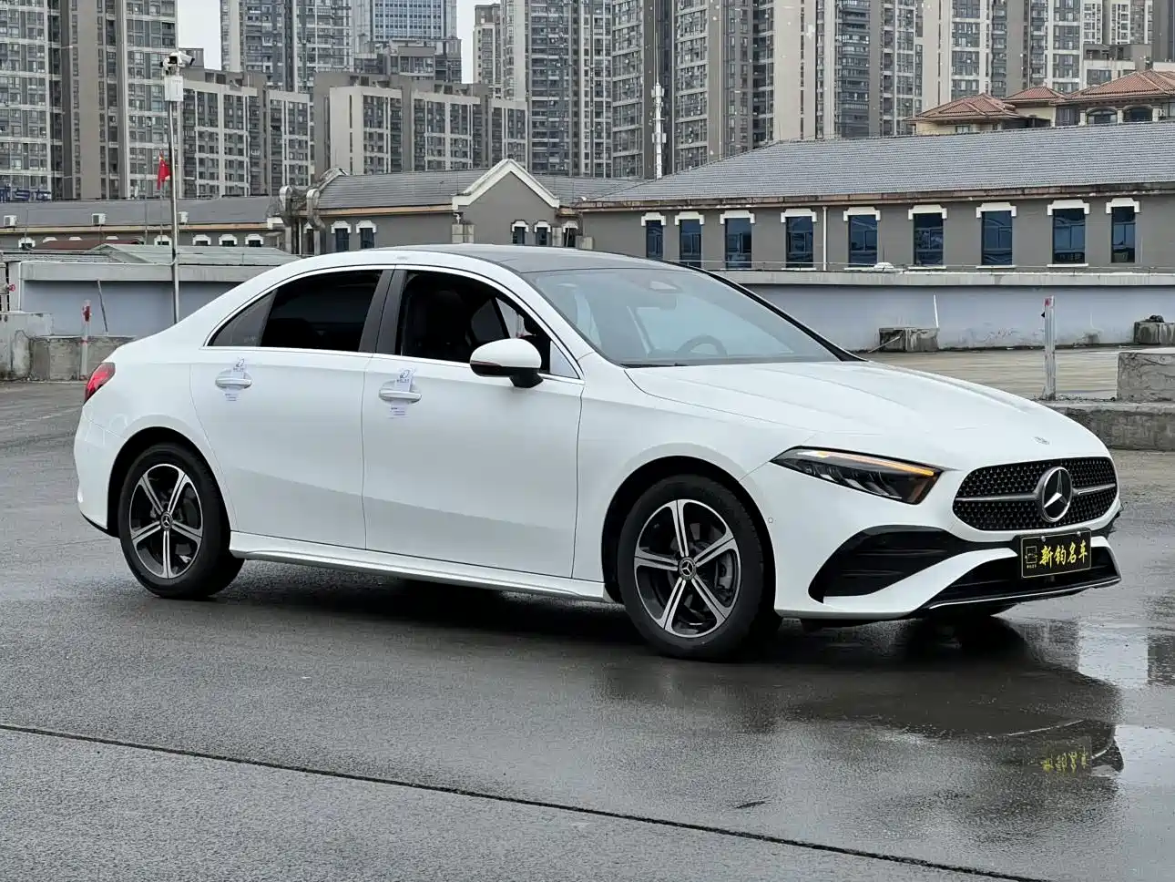 Mercedes-Benz A-Class 2025 A 200 L Fashion Edition фото 3