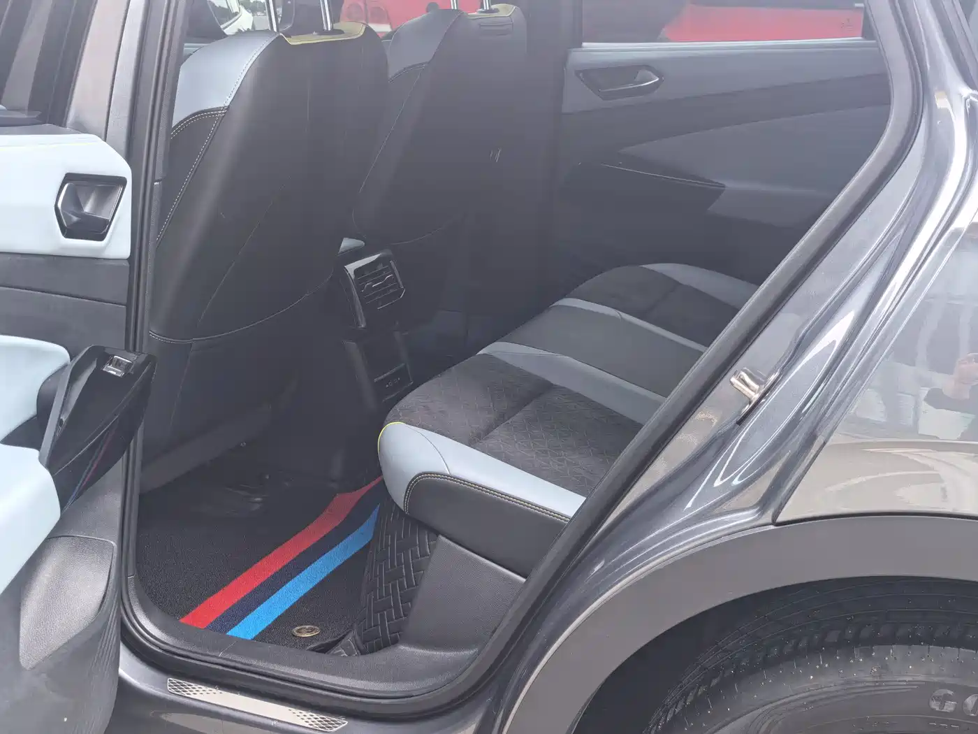 Volkswagen ID.4 X 2022 Smart Long Range Edition фото 6