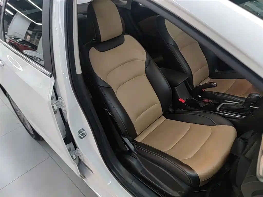 Chevrolet Monza 2020 320 Auto Comfort Edition фото 25