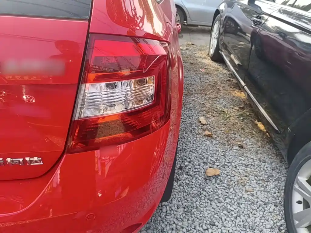 Photo 8 - Škoda Skoda Rapid Spaceback