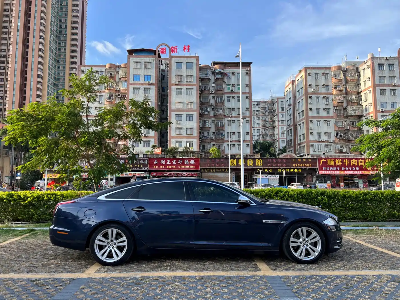 Jaguar XJ 2014 2013 XJL 3.0 SC Cambridge Limited Edition