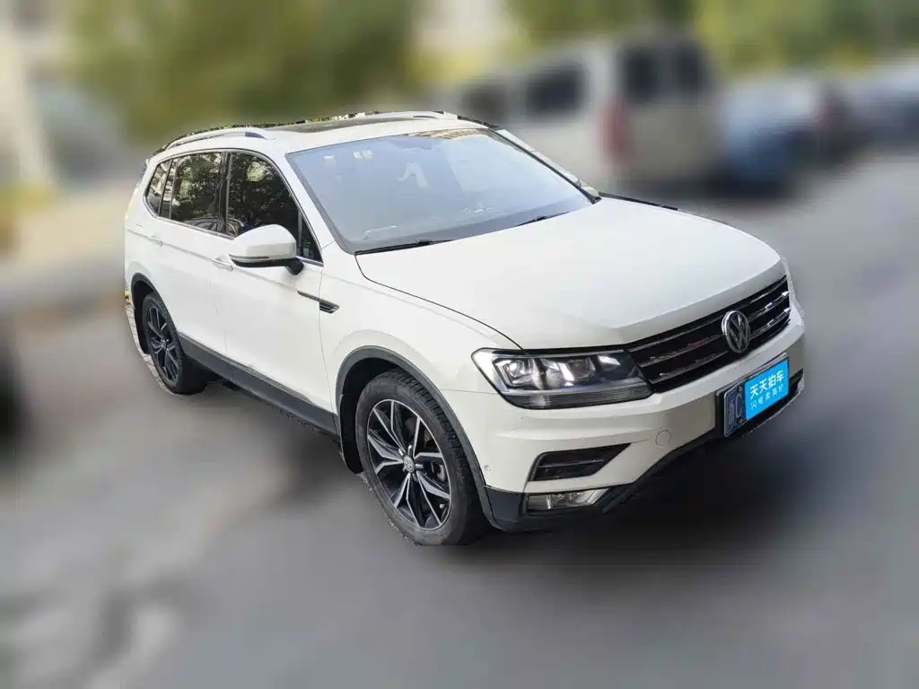 صورة 3 - Volkswagen Tiguan L