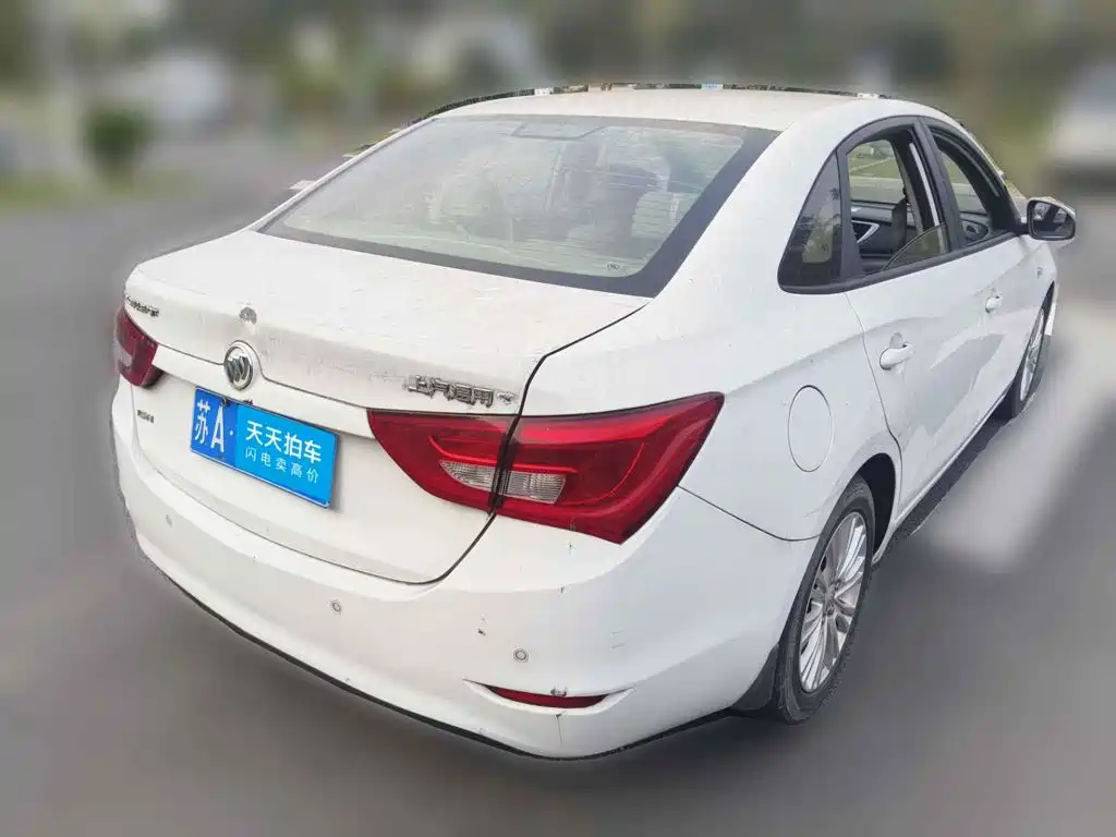 Фото 2 - Buick Excelle