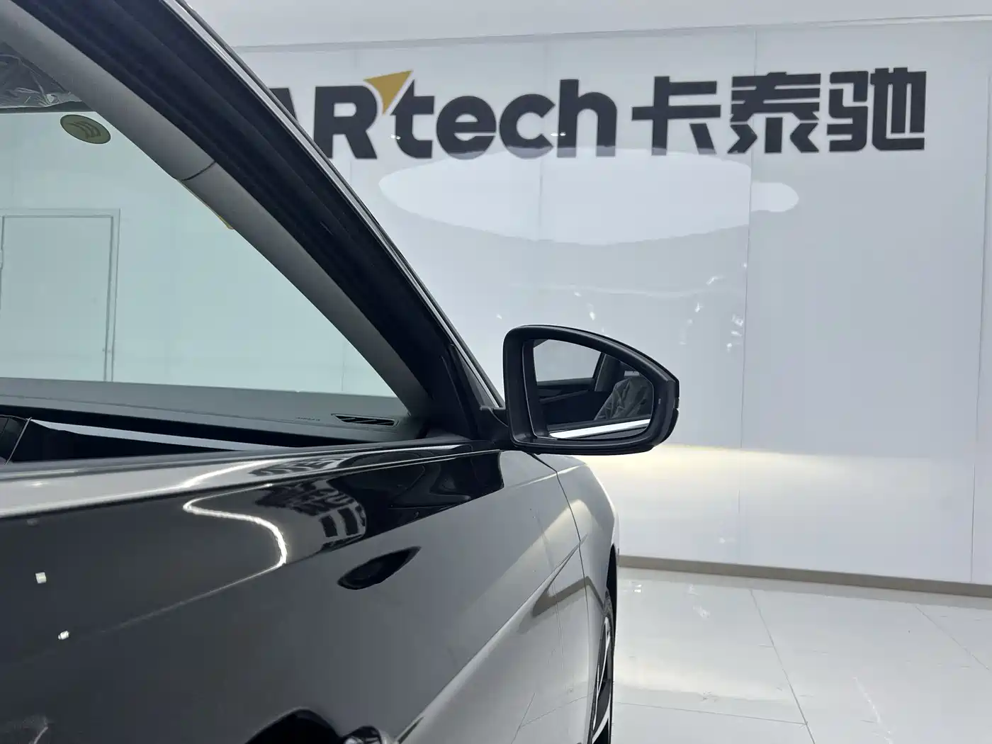 Volkswagen Passat 2026 Outstanding Edition 330TSI Elite Version фото 30