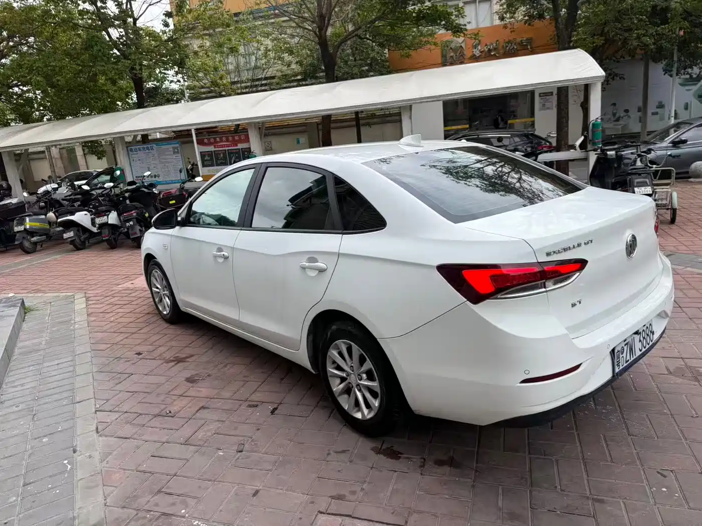 Buick Excelle 2018 15T DCT Progressive (China V) фото 9