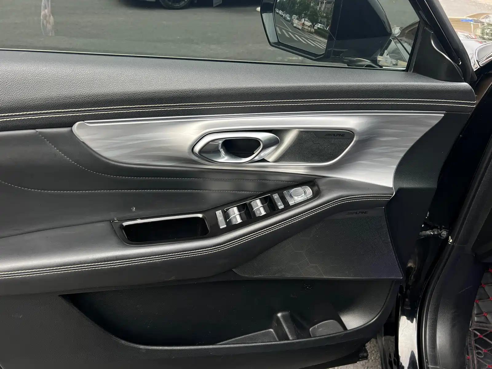 صورة 9 - GAC Trumpchi GS8