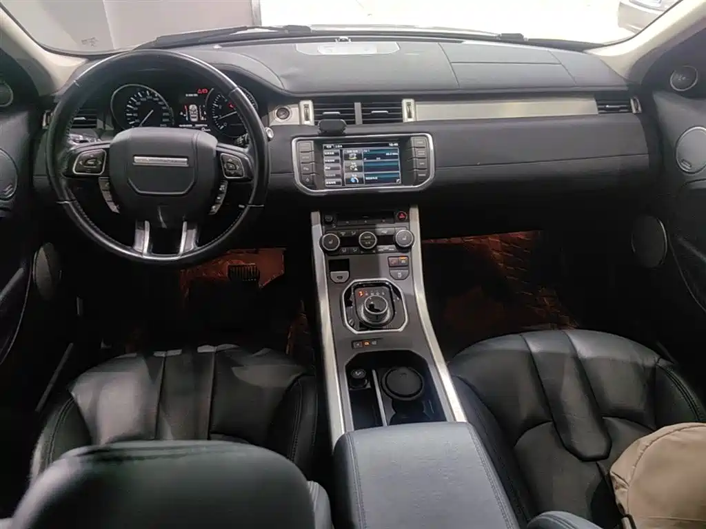 Land Rover Range Rover Evoque 2015 2.0T 5-Door Intelligent Edition фото 10