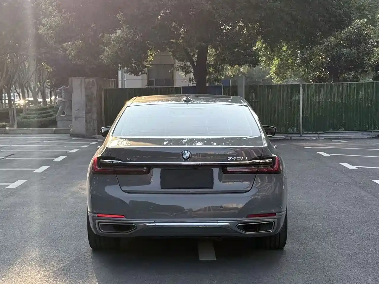 صورة 8 - BMW 7 Series