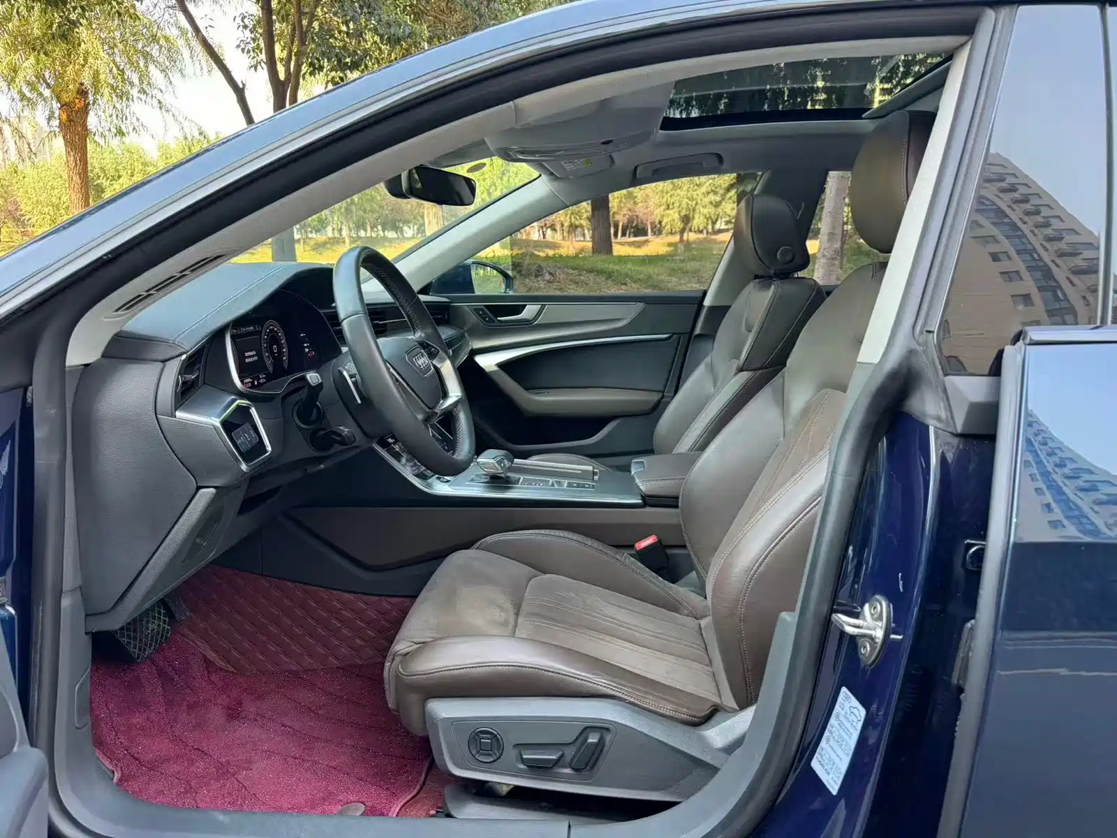 Фото 8 - Audi A7L