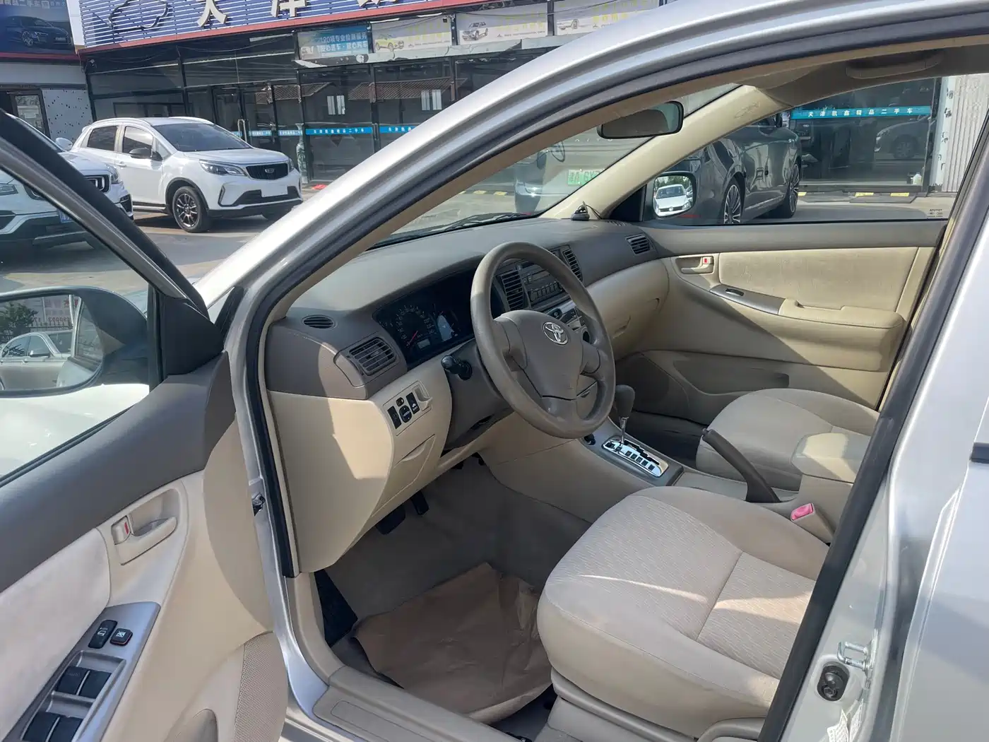 Toyota Corolla 2011 1.6L Automatic Classic Edition фото 4