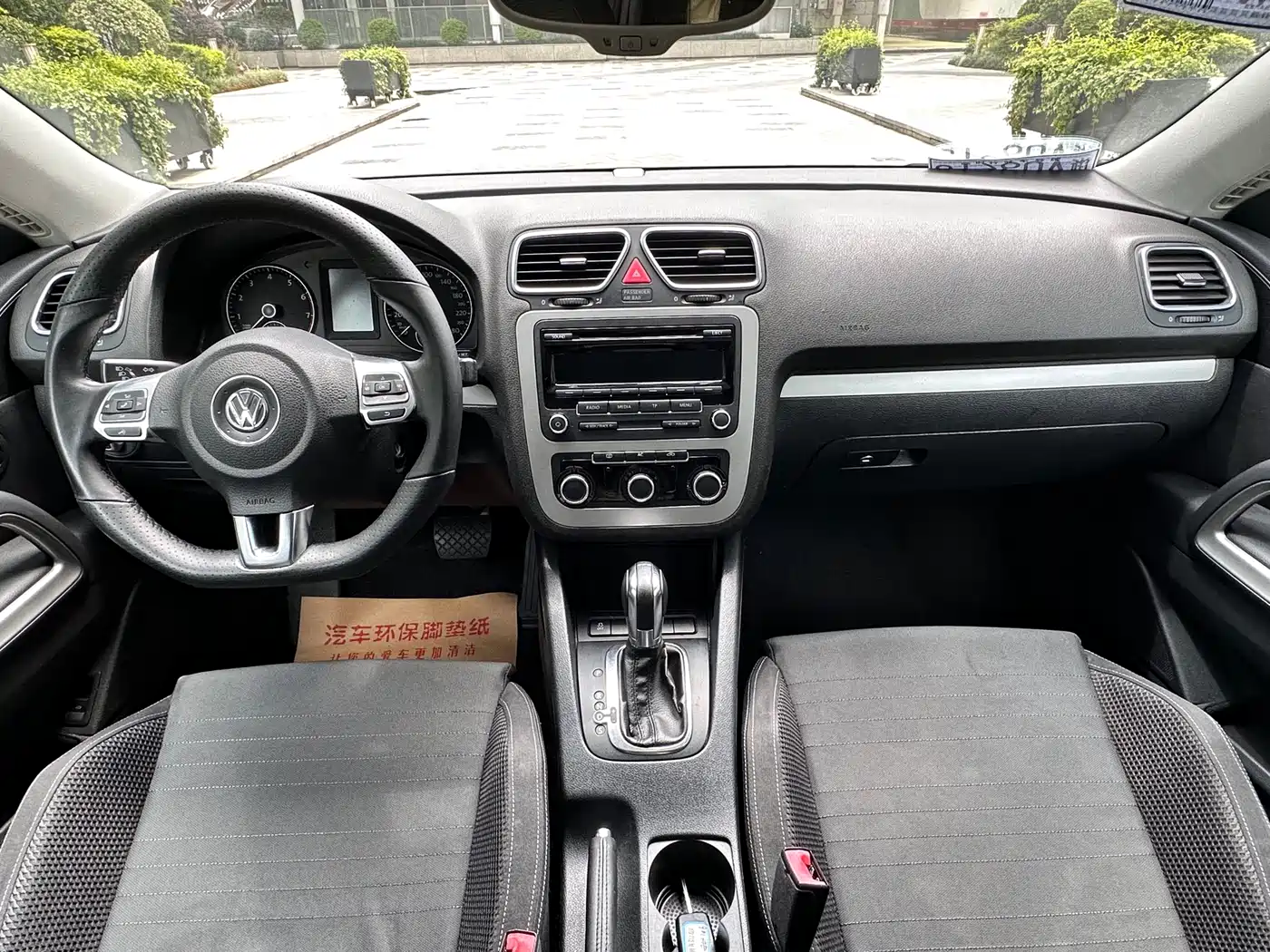 Volkswagen Scirocco 2011 1.4TSI Single Turbo Style Edition фото 9