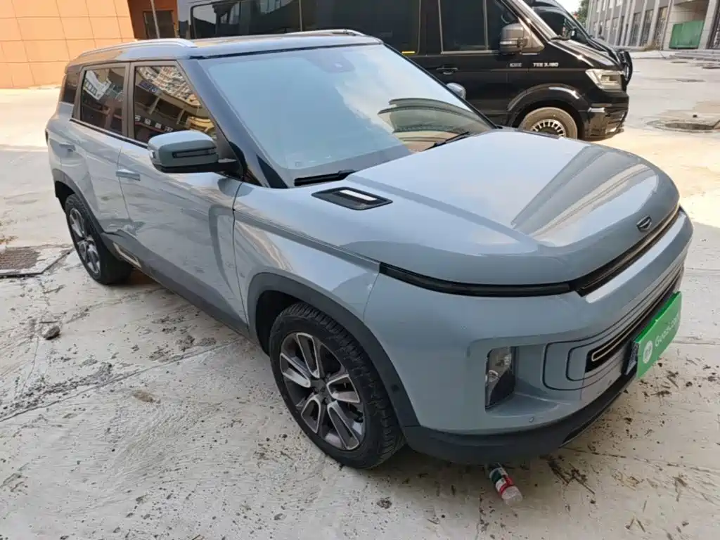 Фото 4 - Geely ICON