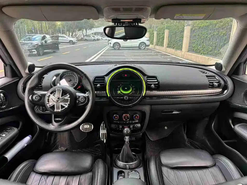 MINI CLUBMAN 2016 Facelift 2.0T COOPER S Connoisseur Edition фото 7