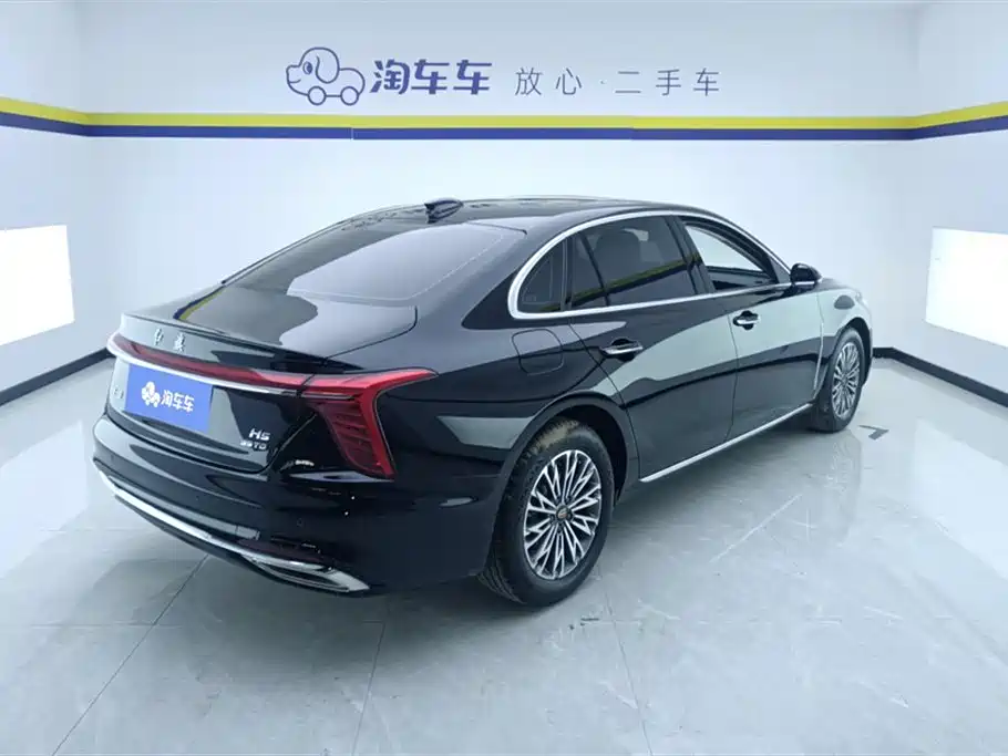 Hongqi H5 2025 1.5T DCT Flag Rhythm 500,000 Units Memorial Edition фото 3