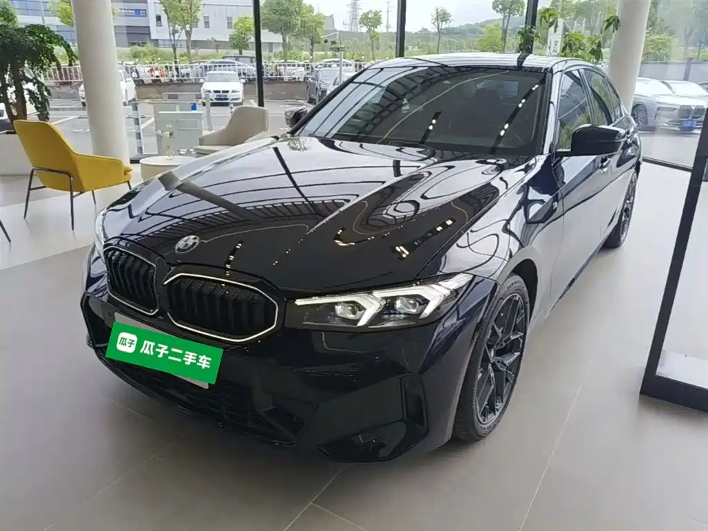 BMW 3 Series 2025 330Li M Sport Night Edition