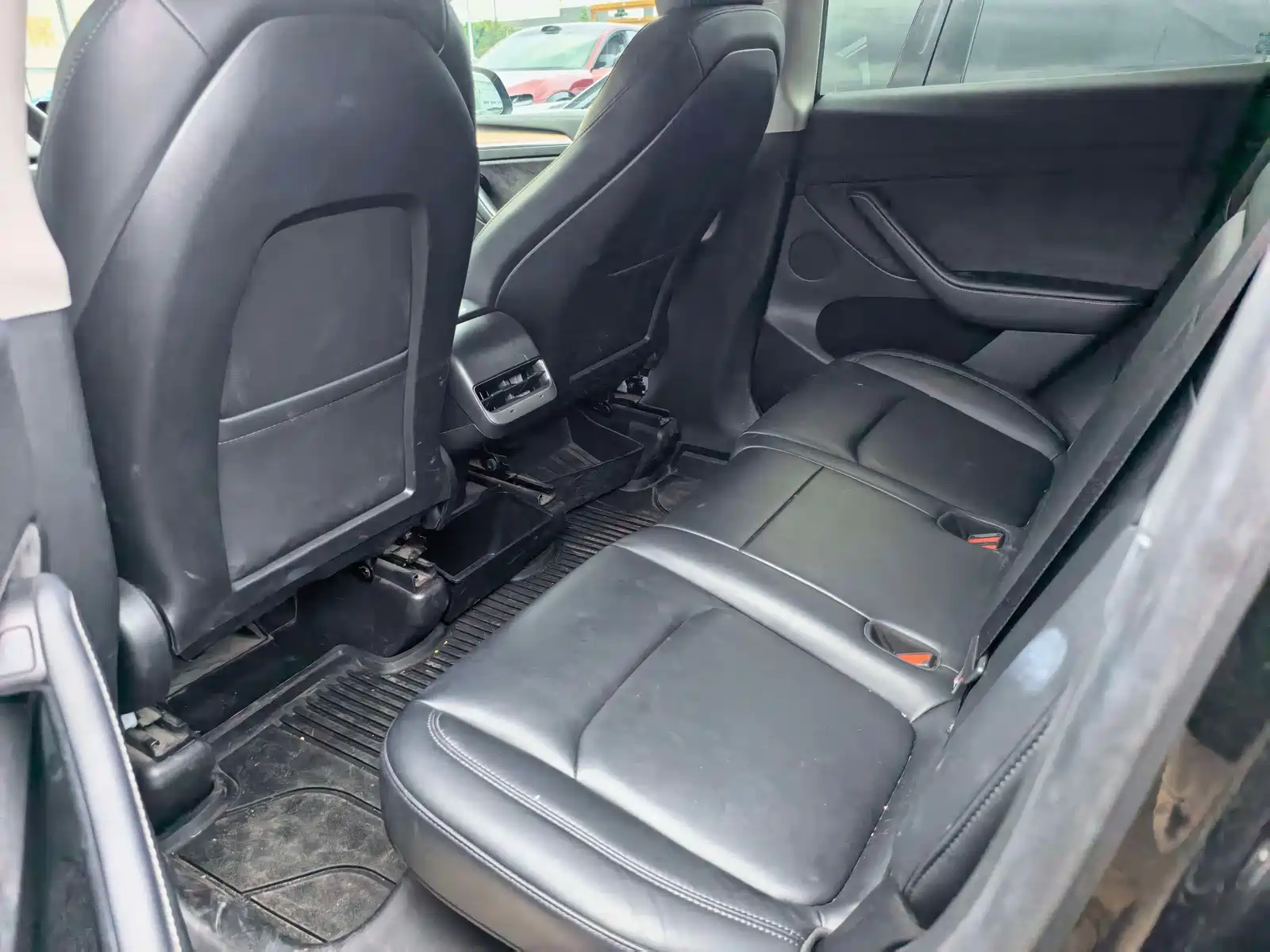 Фото 4 - Tesla Model Y