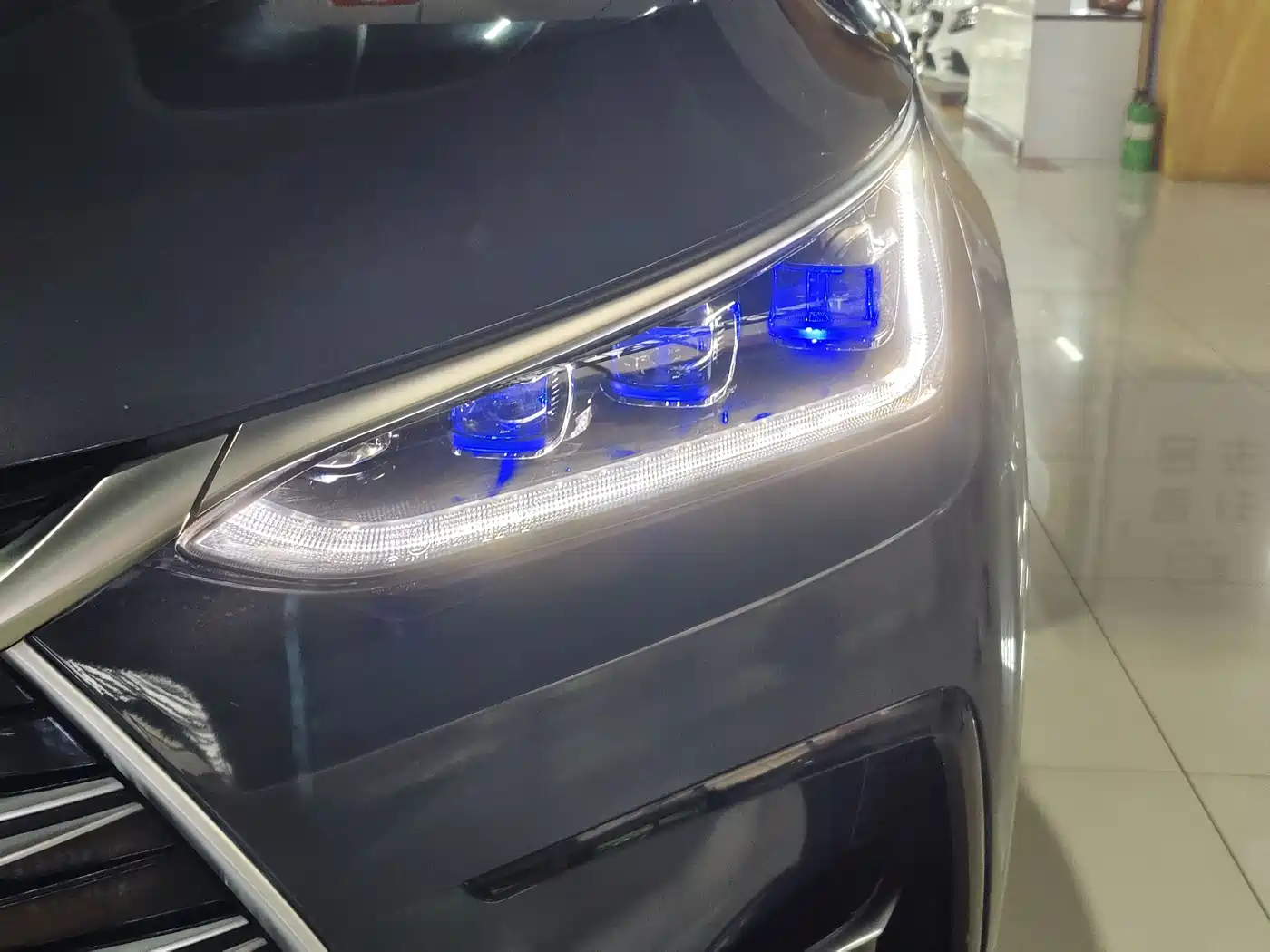 BYD Tang New Energy 2023 Model DM-i Champion Edition 112KM Honor фото 3