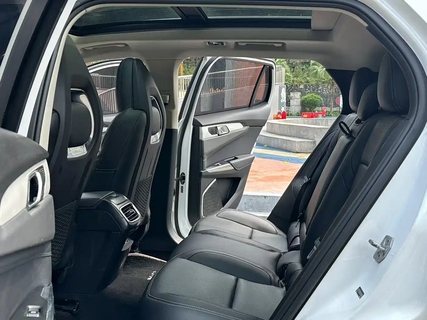 Lynk & Co 01 2019 2.0T 2WD Pure Version China VI фото 4