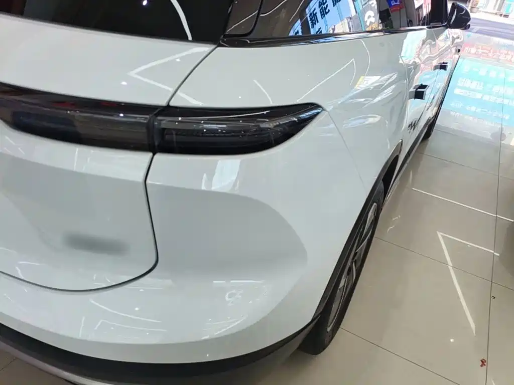 Фото 8 - NIO ES6