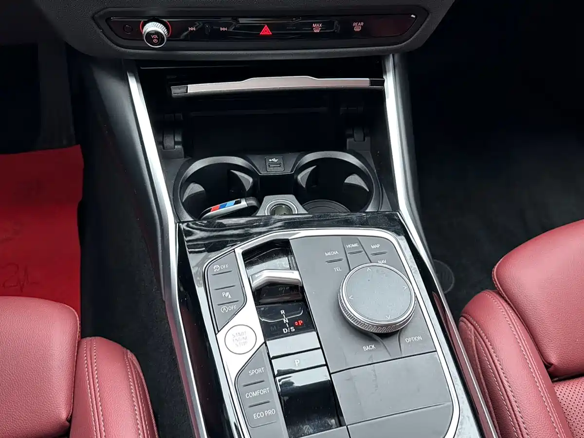 BMW 3 Series 2023 320Li M Sport Package фото 16