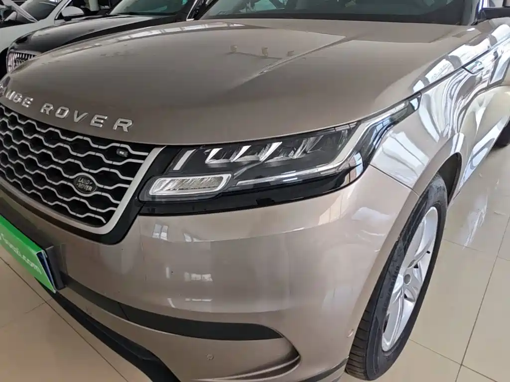 Photo 24 - Land Rover Range Rover Velar