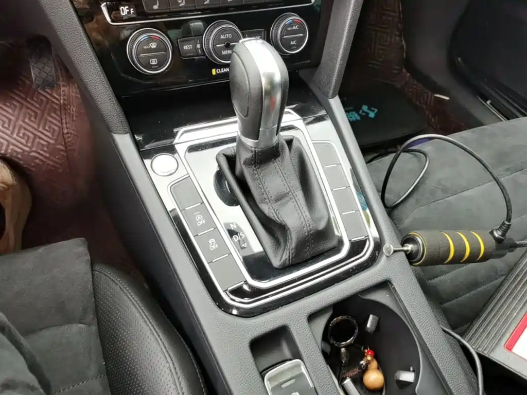 Volkswagen Magotan 2017 330TSI DSG Premium фото 10