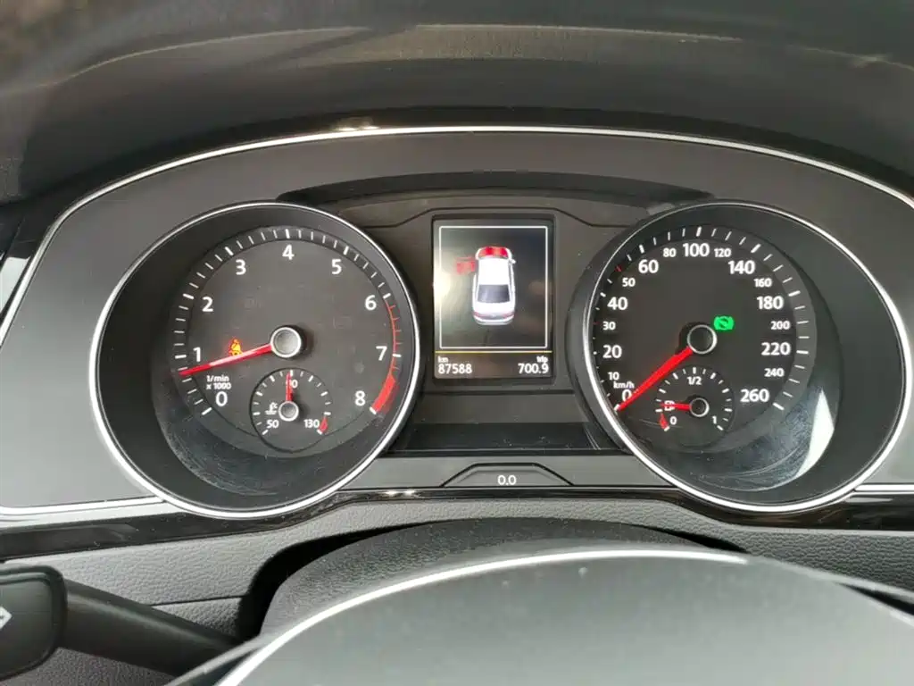 Volkswagen Magotan 2017 330TSI DSG Premium фото 8
