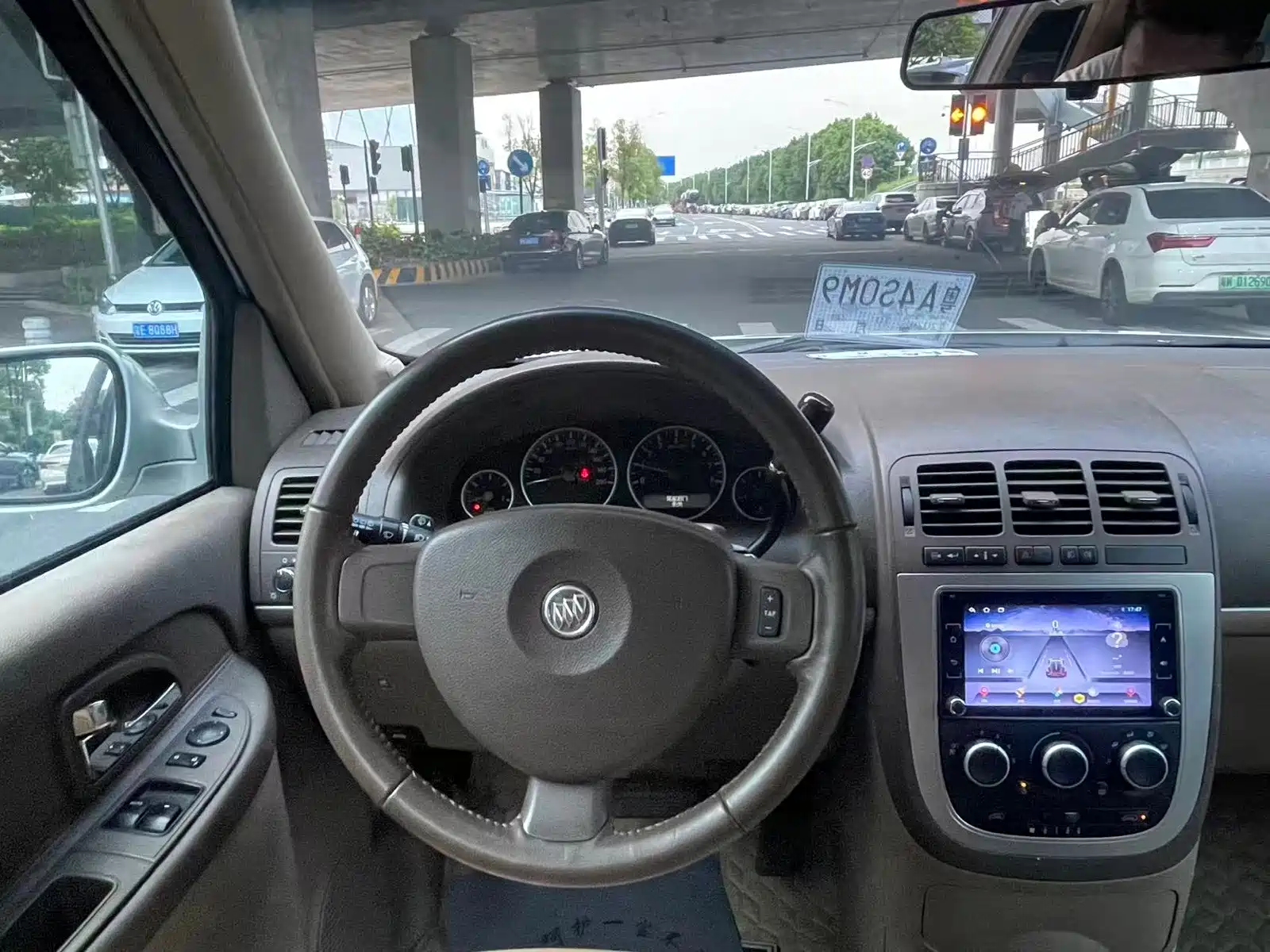 Фото 14 - Buick GL8