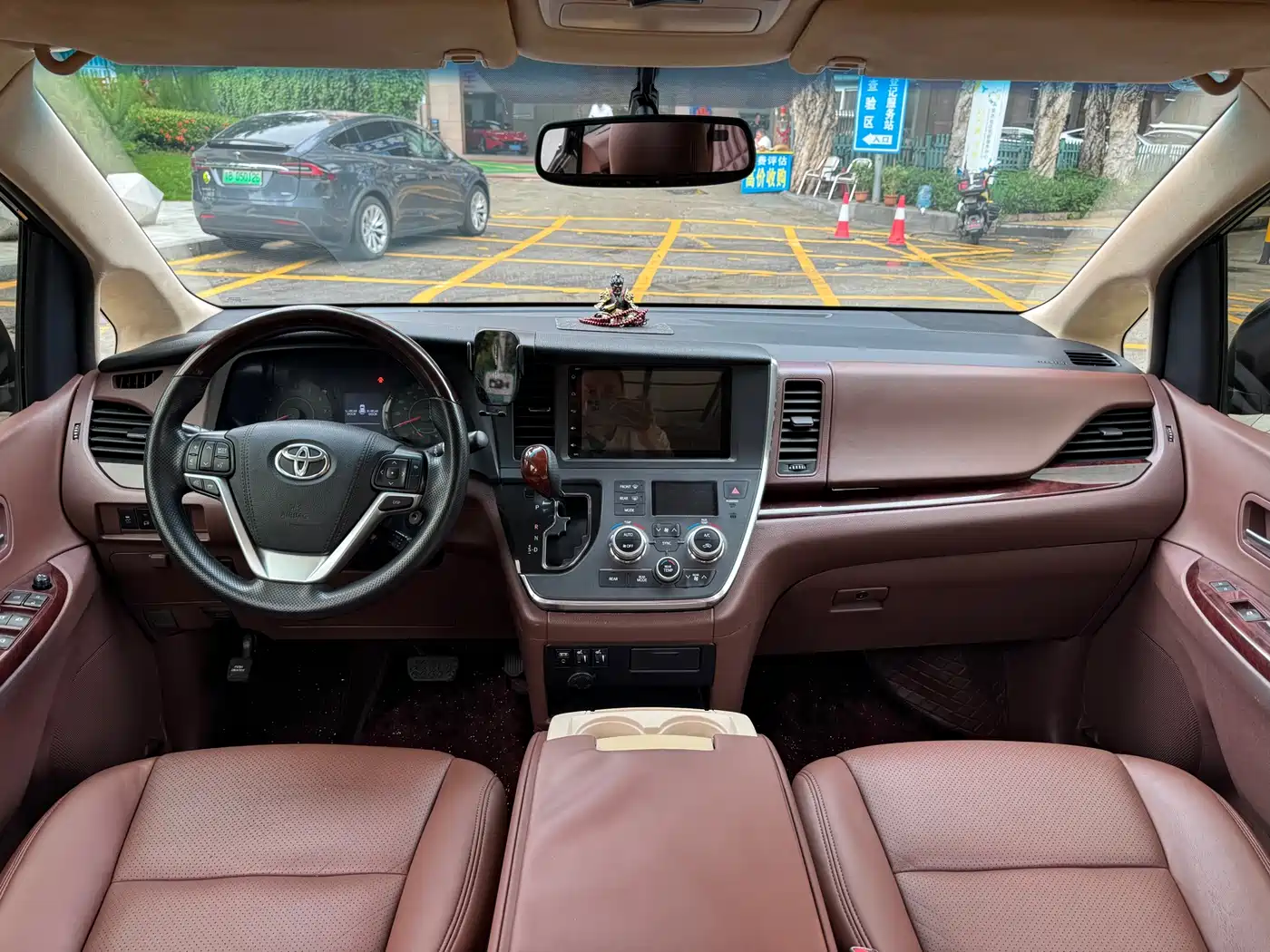 Toyota Sienna 2015 3.5L 4WD L фото 7