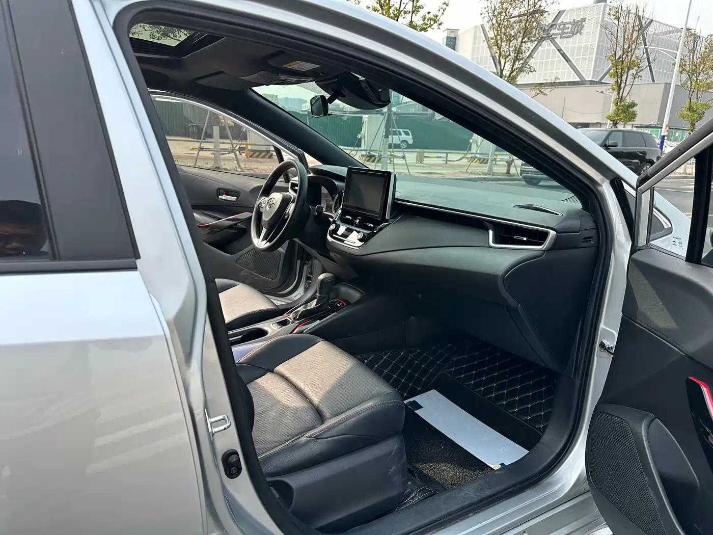 Toyota Levin 2021 Dual Engine 1.8H E-CVT Sport фото 17