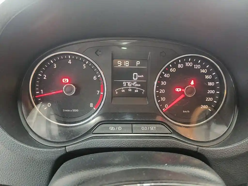 Фото 4 - Volkswagen Polo