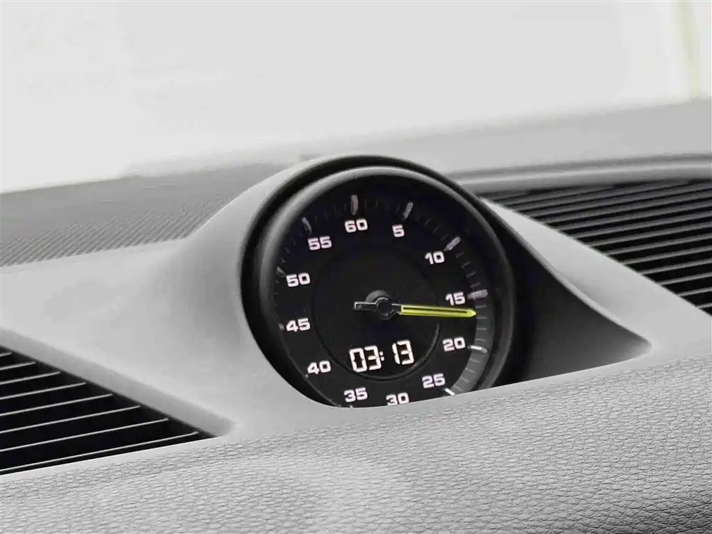 Porsche Cayenne New Energy 2019 Cayenne E-Hybrid 2.0T фото 14
