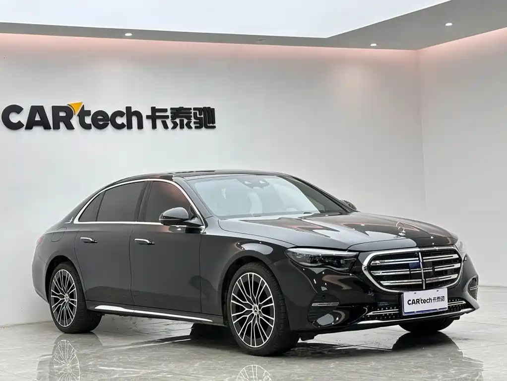 Photo 6 - Mercedes-Benz E-Class