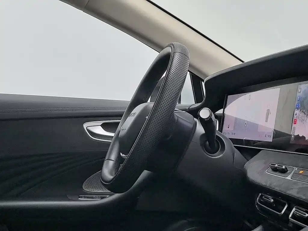 Фото 22 - Roewe D7