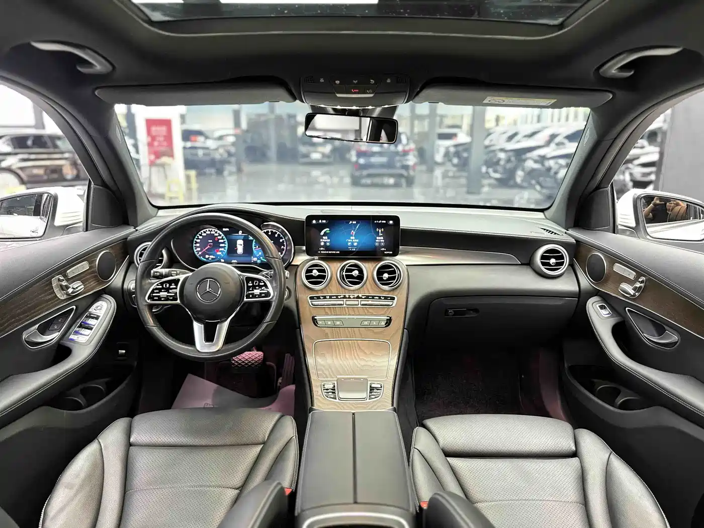 Mercedes-Benz GLC 2022 Facelift GLC 300 L 4MATIC Dynamic Collector's Edition фото 9