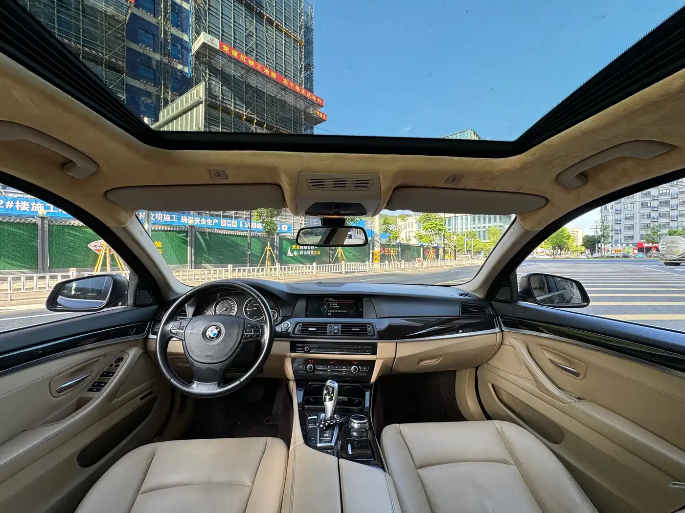 BMW 5 Series 2013 525Li Luxury фото 16