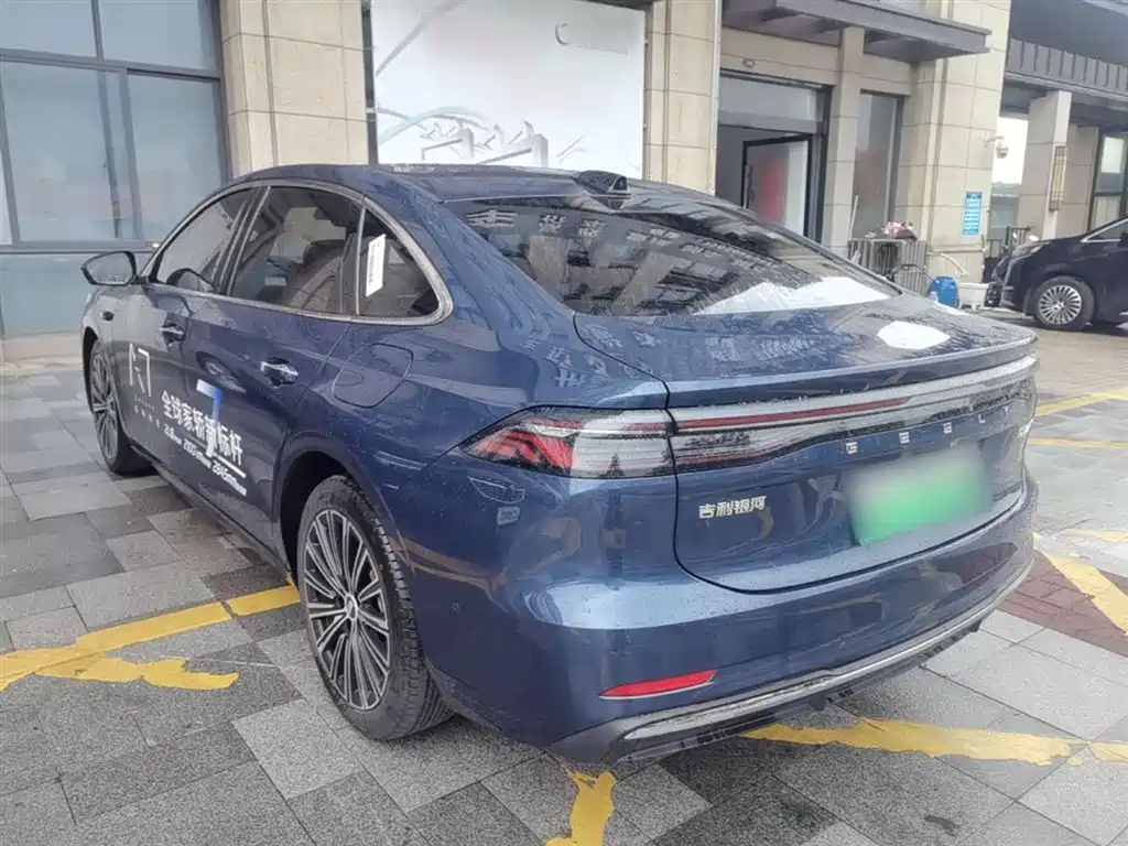 Geely Galaxy Galaxy A7 2025 EM-i фото 5