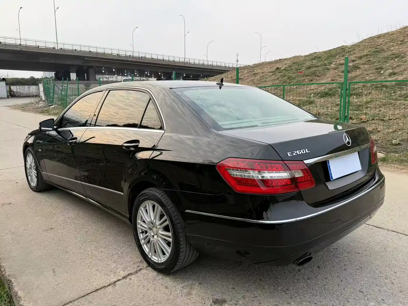 Mercedes-Benz E-Class 2011 E 200 L CGI Elegance фото 7